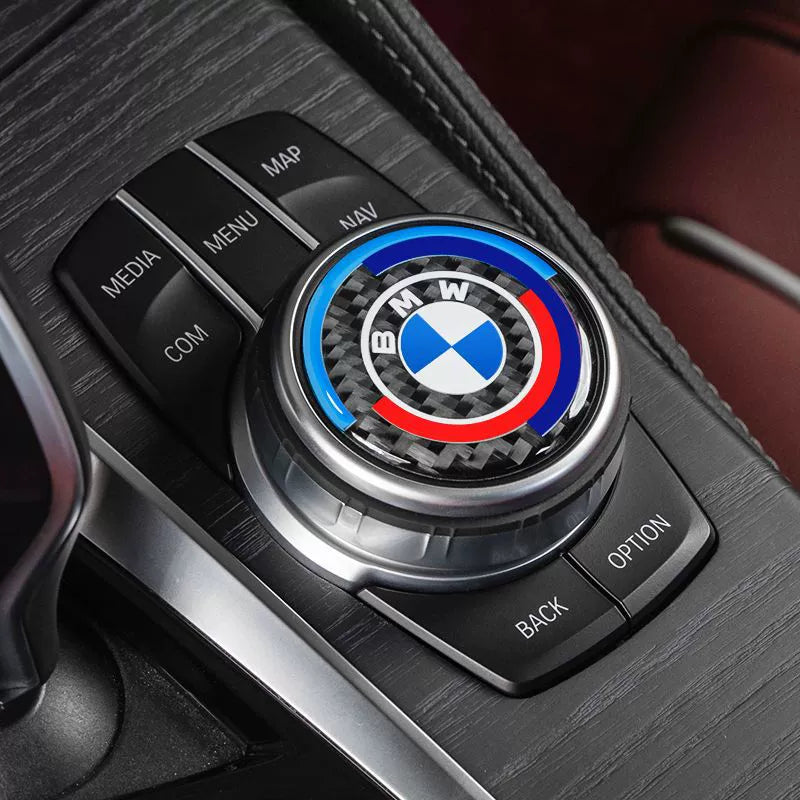 Dekorativní nálepka na knoflík multimediálního systému BMW