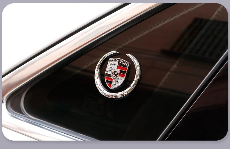 Speciální 3D kovová samolepka na upravené auto