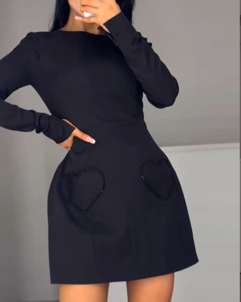 Elegantní šaty s dlouhým rukávem a stahovací šňůrkou v pase
