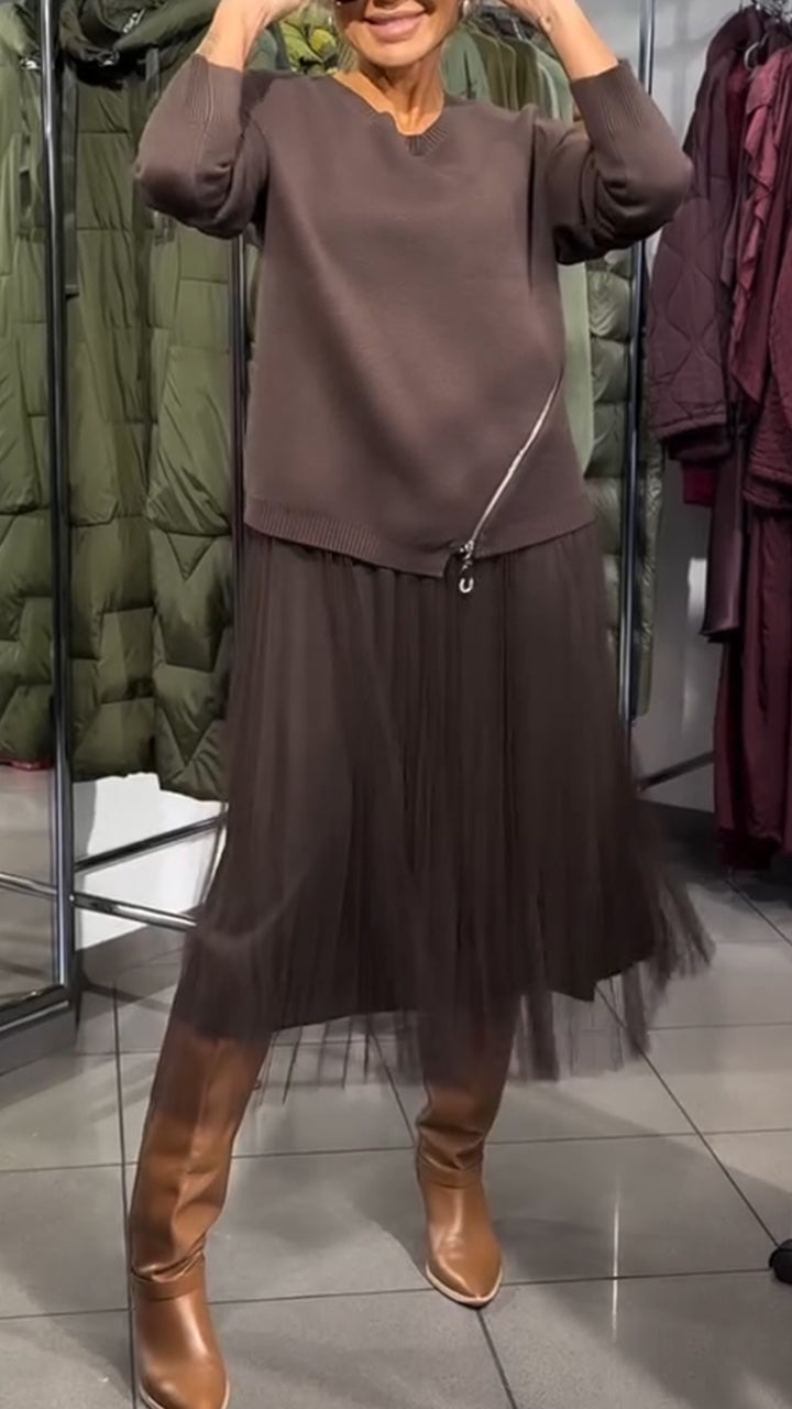 Dámské šaty s bočním zipem a nášivkami