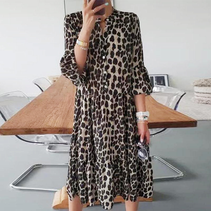Šaty na knoflíky s leopardím vzorem pro volný čas