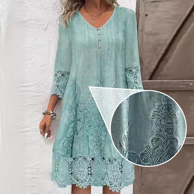 Elegantní dámské krajkové šaty s polovičními rukávy a špičatým výstřihem