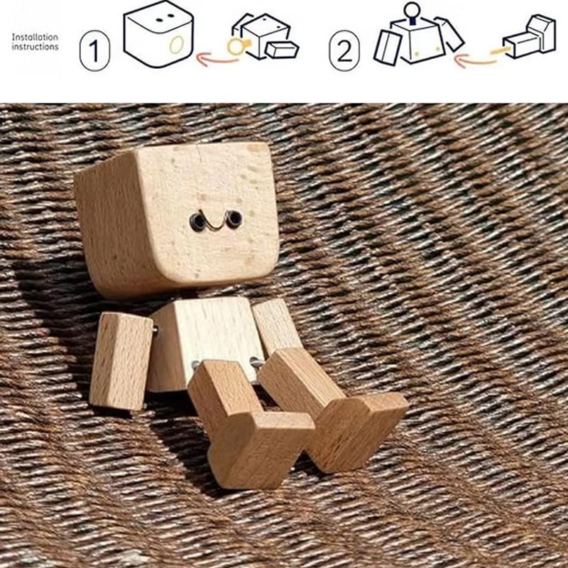 Rozkošná malá dřevěná figurka, která se pohybuje pomocí 12 různých výrazů obličeje.