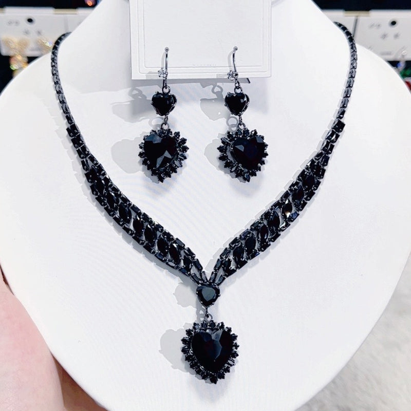 💎✨ Třpytivá sada šperků ve tvaru srdce (náhrdelník + náušnice) – elegantní a romantická